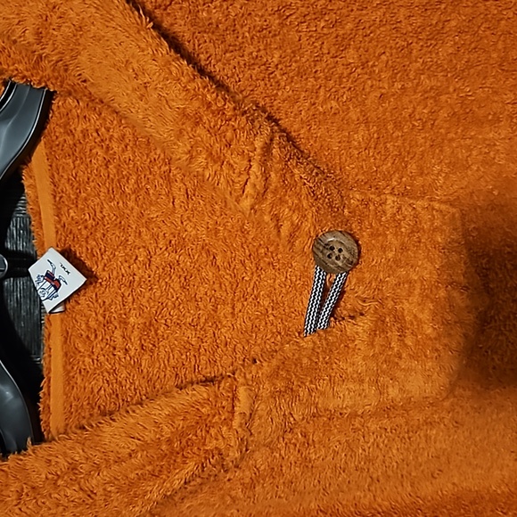 Orange hoodie - Picture 2 of 4